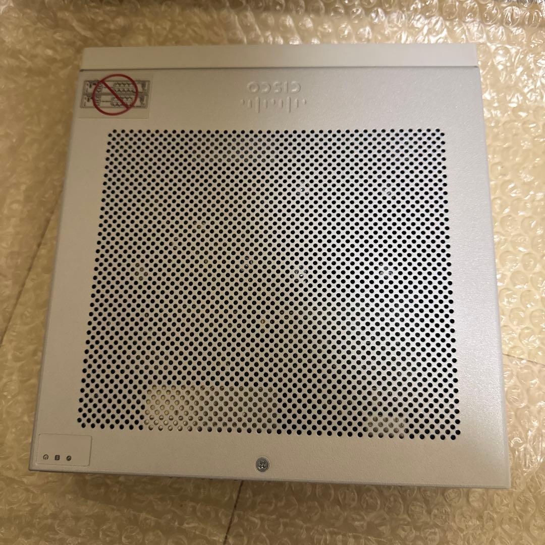 Cisco Firepower 1010E 電源アダプタ付き