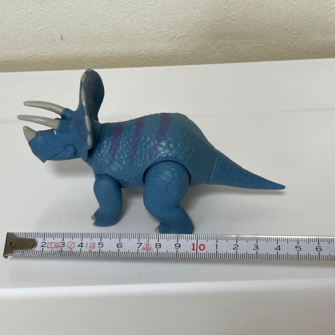 トイストーリー　トリクシー　フィギュア