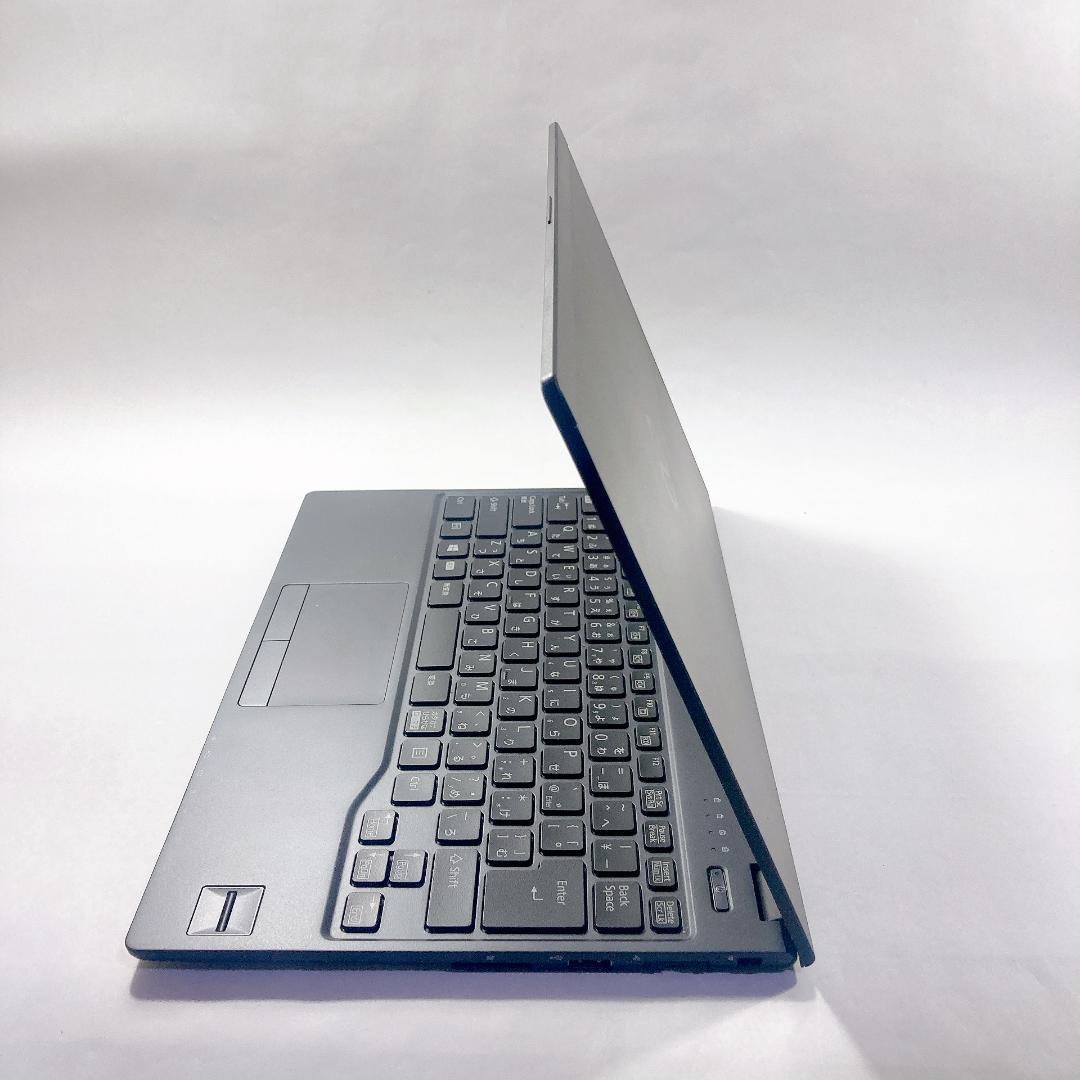 w105✨美品/超軽量 /Office付/事務作業に快適！✨すぐ使えるノートPC