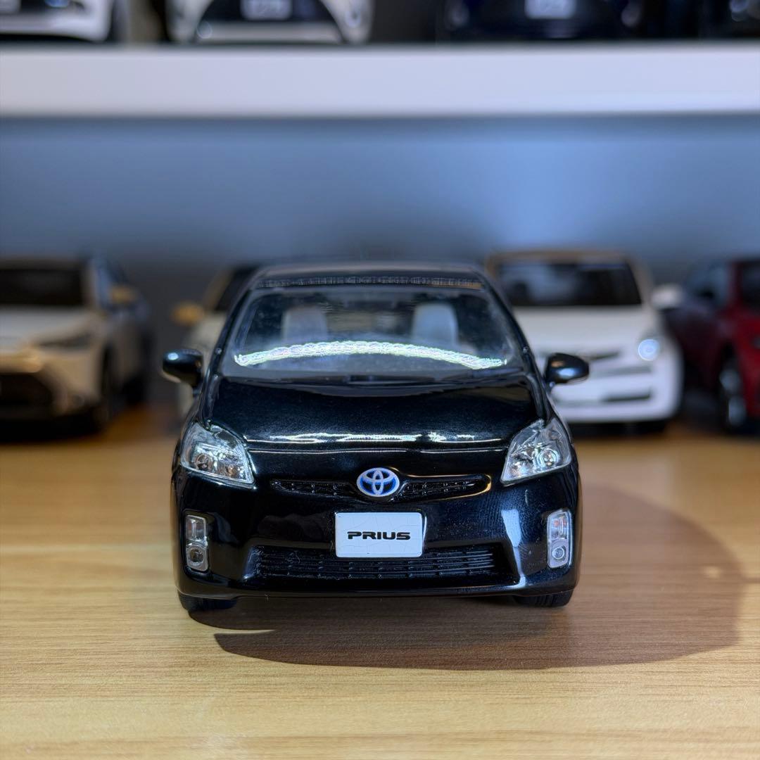 【非売品】トヨタ プリウス カラーサンプルミニカー 1/30