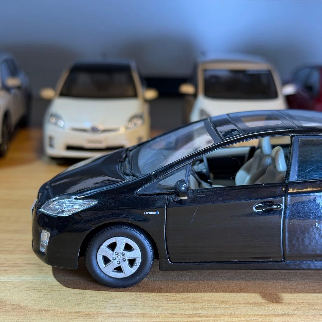 【非売品】トヨタ プリウス カラーサンプルミニカー 1/30