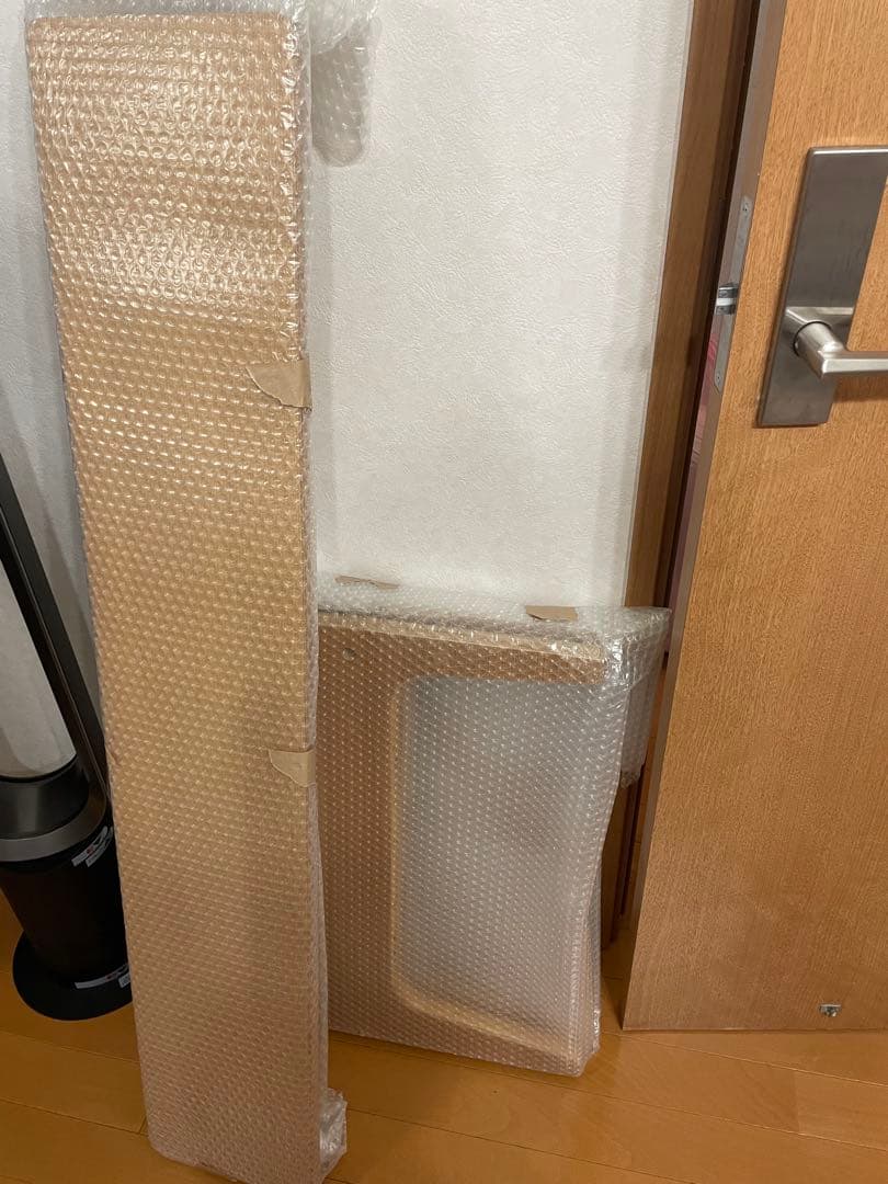 無印良品　リビングでもダイニングでもつかえるテーブル