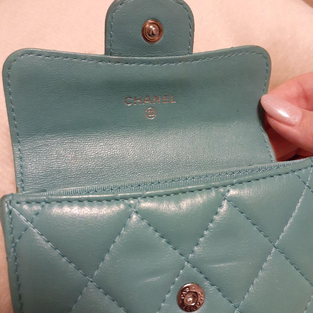 CHANEL ケース ターコイズブルー シャネル