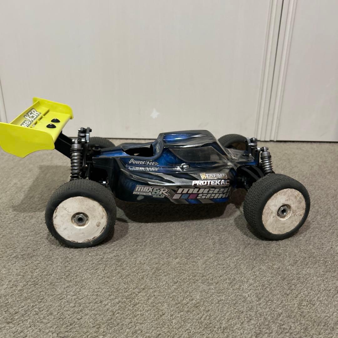 無限精機　MBX5エンジンカー