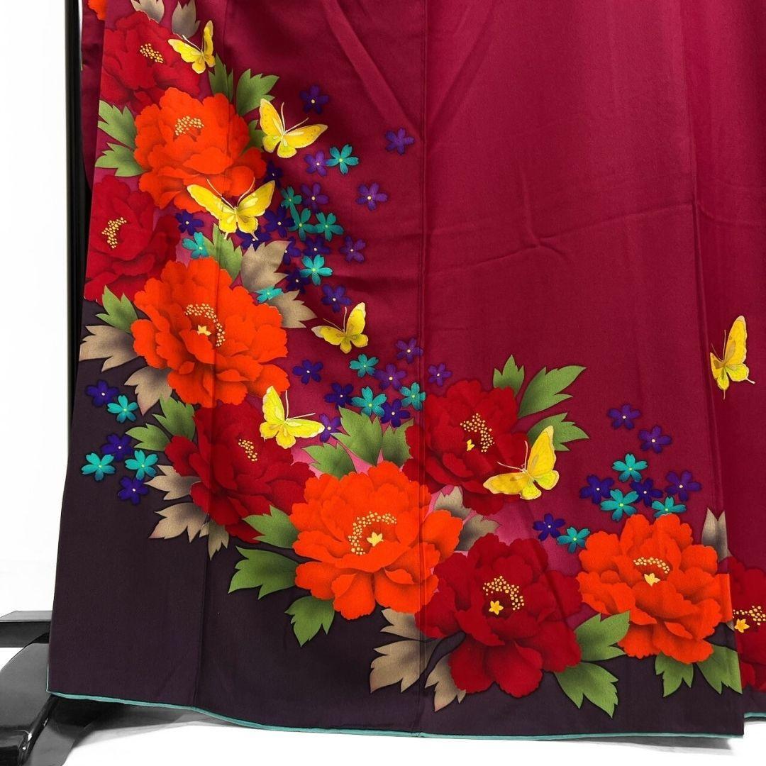 振袖　金彩　牡丹　花模様　蝶　ワインレッド　成人式 晴れの日 着物 052a p