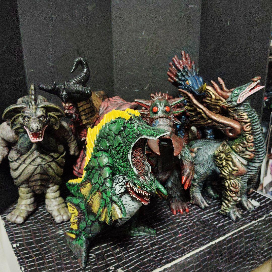 上野淳子ウルトラ怪獣旧型ソフビ確認画像