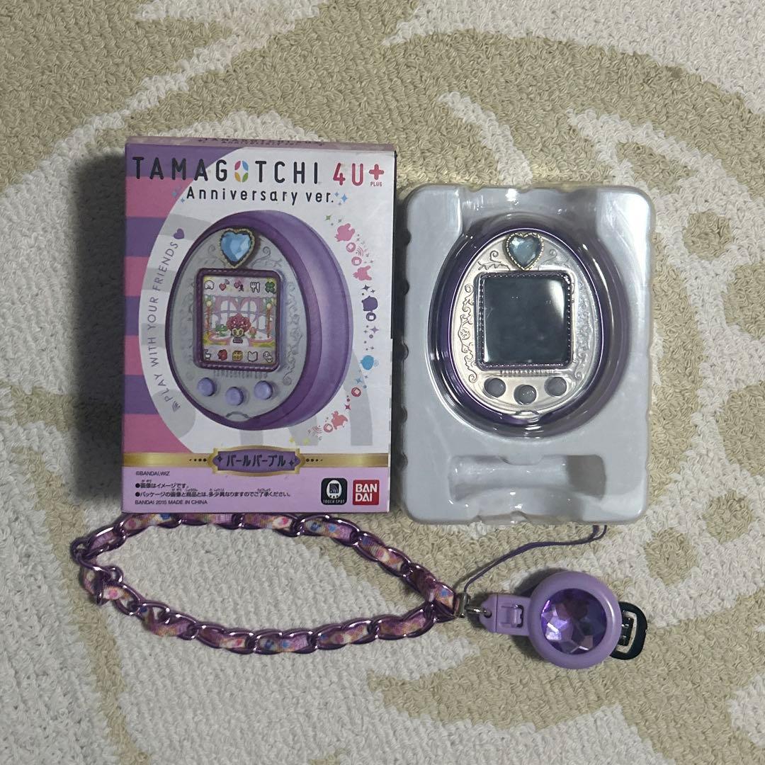 Tamagotchi 4U+ Anniversary ver. ストラップ付き