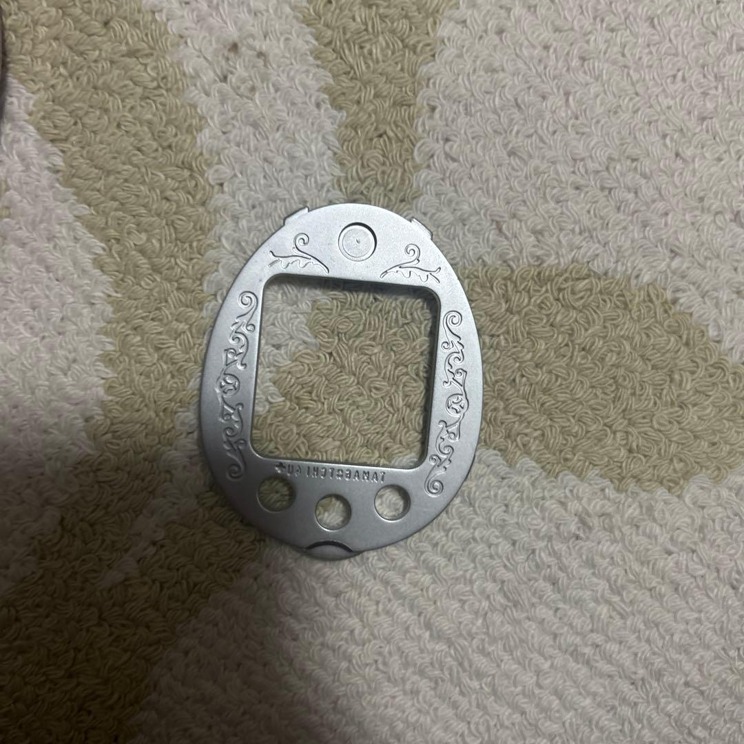 Tamagotchi 4U+ Anniversary ver. ストラップ付き