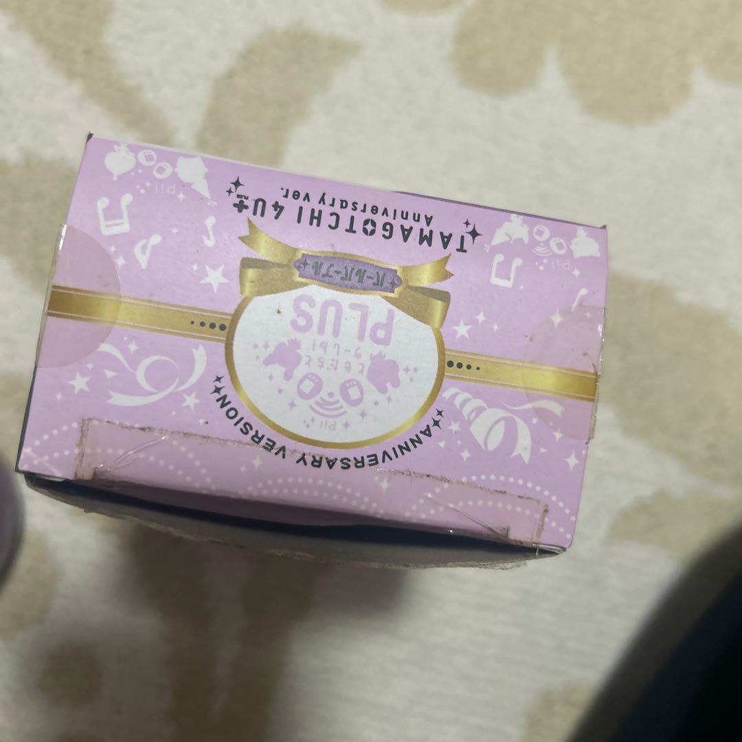 Tamagotchi 4U+ Anniversary ver. ストラップ付き