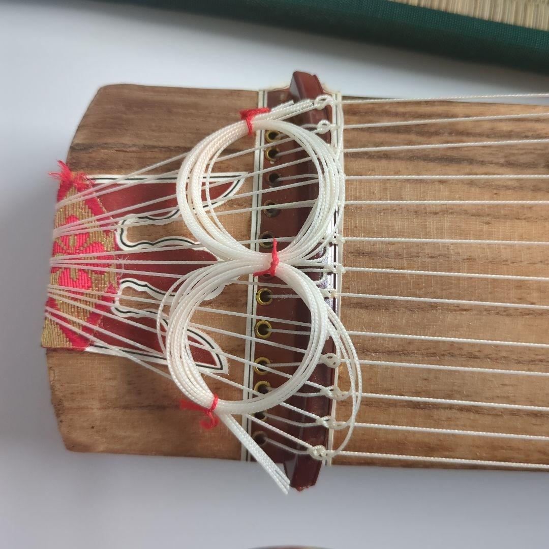 琴★ミニ琴★演奏可能★伝統的★ピック付き★箱付き★自宅保管品