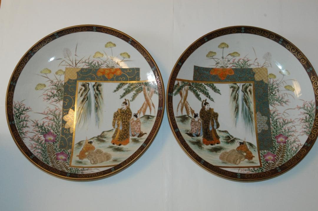 【希骨董品】旧家蔵出 古九谷焼■大皿ペア■「金彩色絵絵変人物図鉢」■径４５ｃｍ♪