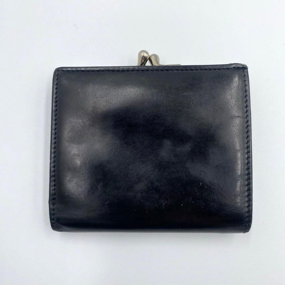 美品　プラダ　PRADA 二つ折り財布　黒　レザー　がま口