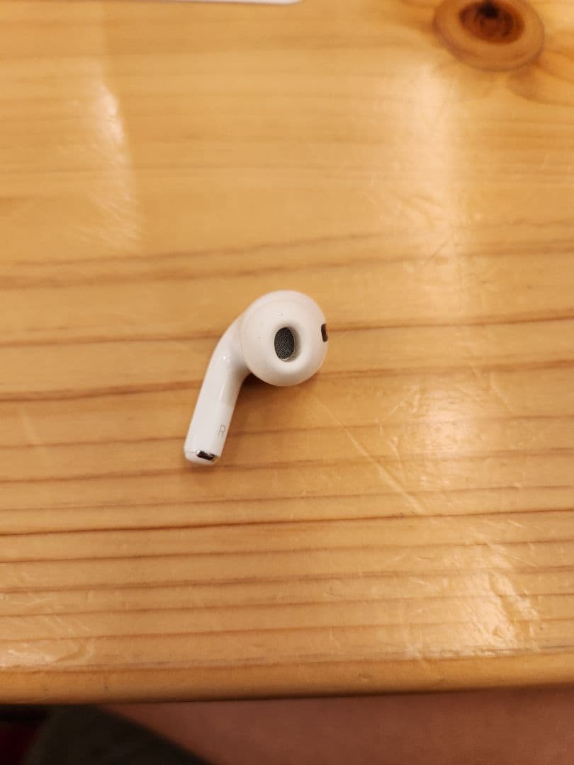 AirPods Pro MWP22J/A　右耳
