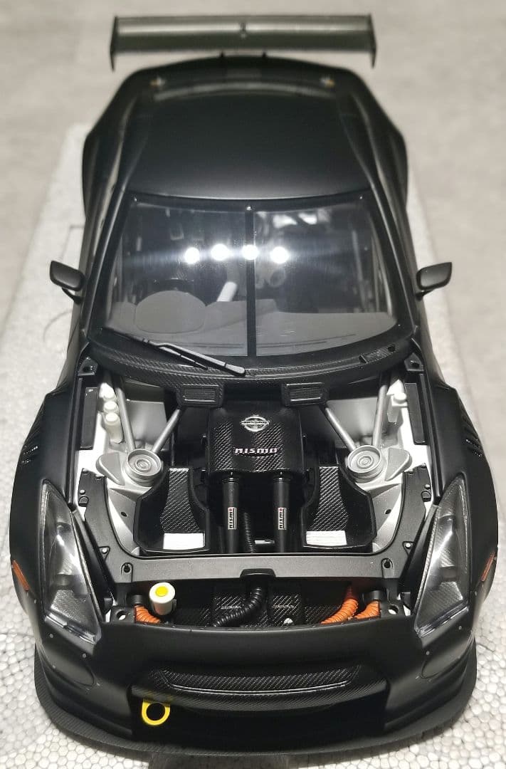 【レア美品】オートアート 1/18 日産 GT-R R35 FIA GT1