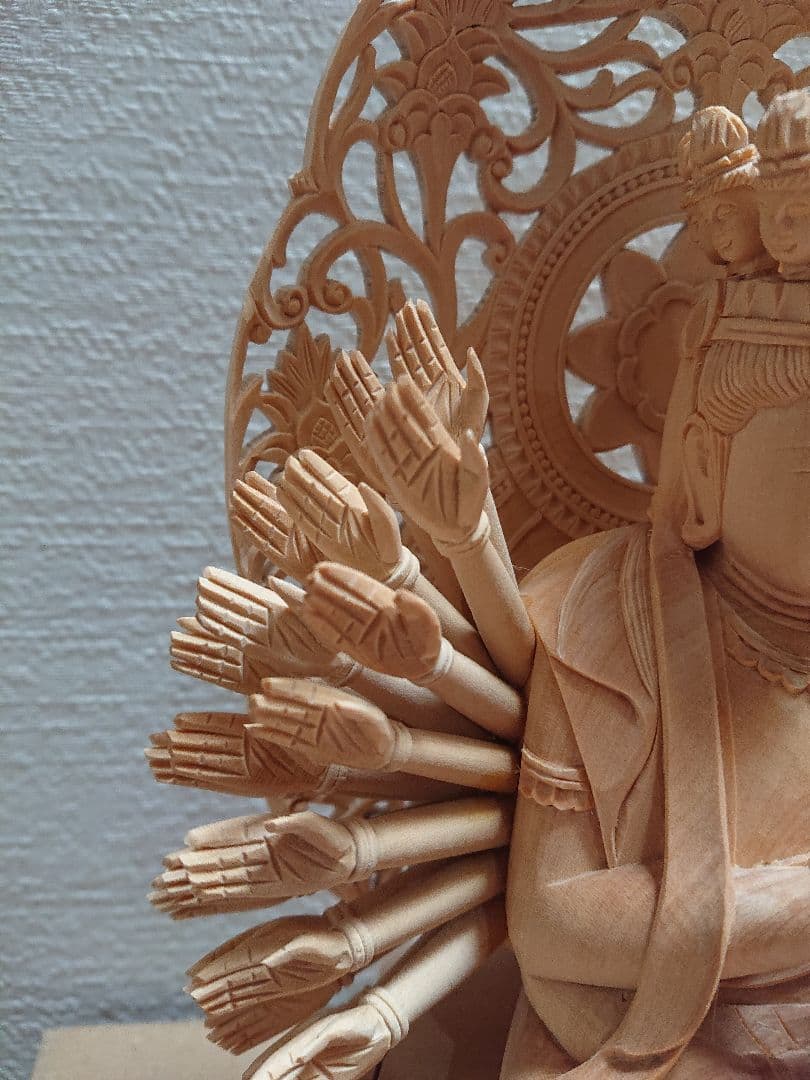 総柘植材 千手観音仏像