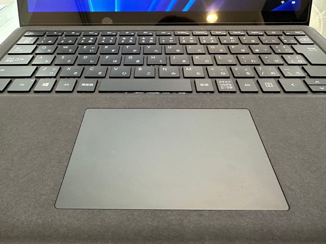 【値下げ/美品】Microsoft surface laptop2 256GB