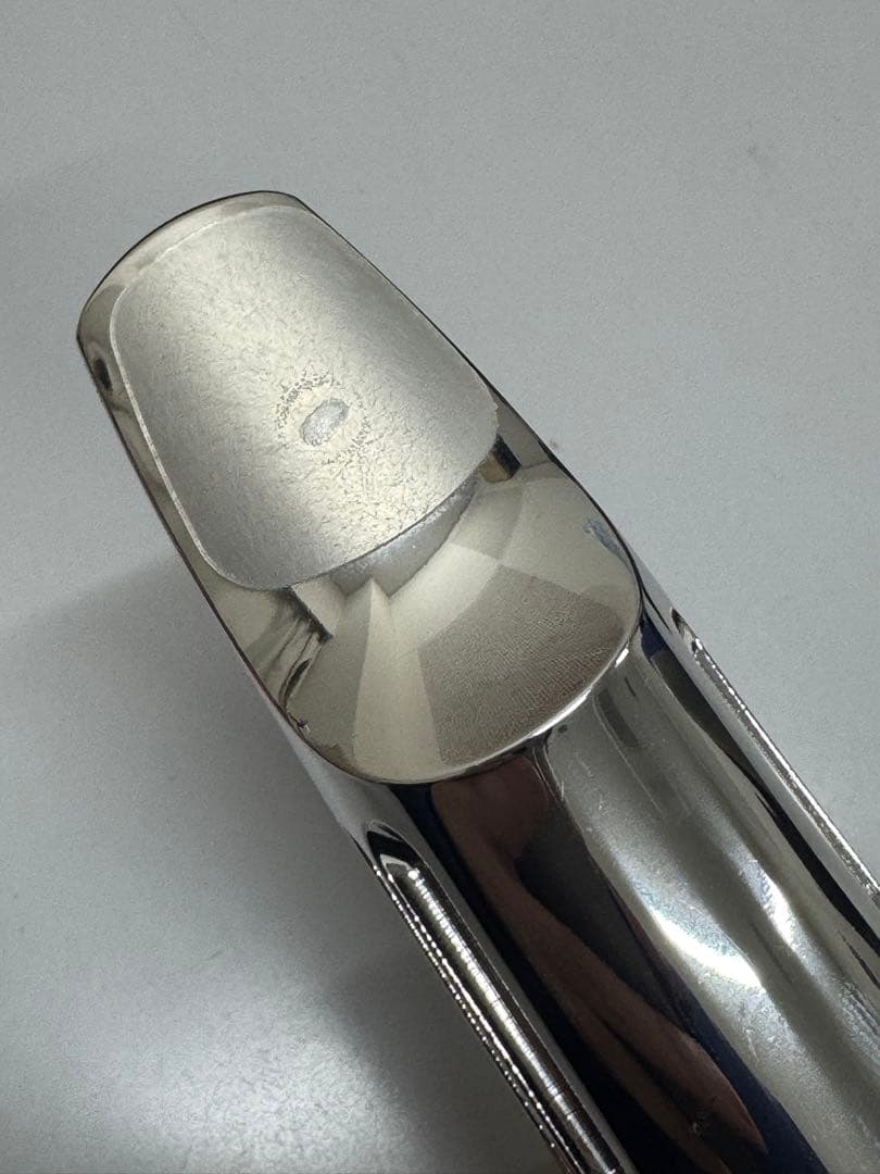 真鍮製ロジウムメッキ仕上げ クラシック系マウスピース（アルトサックス用）