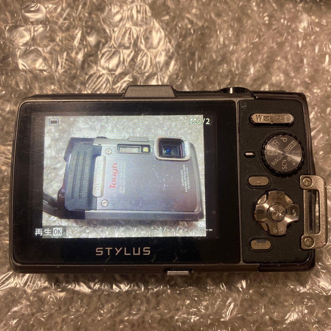 OLYMPUS　STYLUS TG-835　防水　デジカメ
