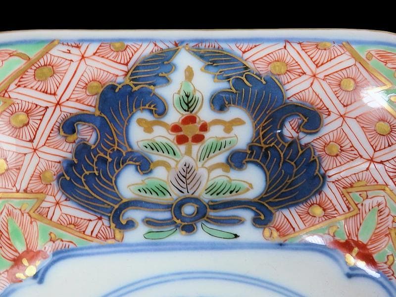 大聖寺古伊万里　菊花四方襷紋に獅子の図　四方角向付　E508AS-CRw