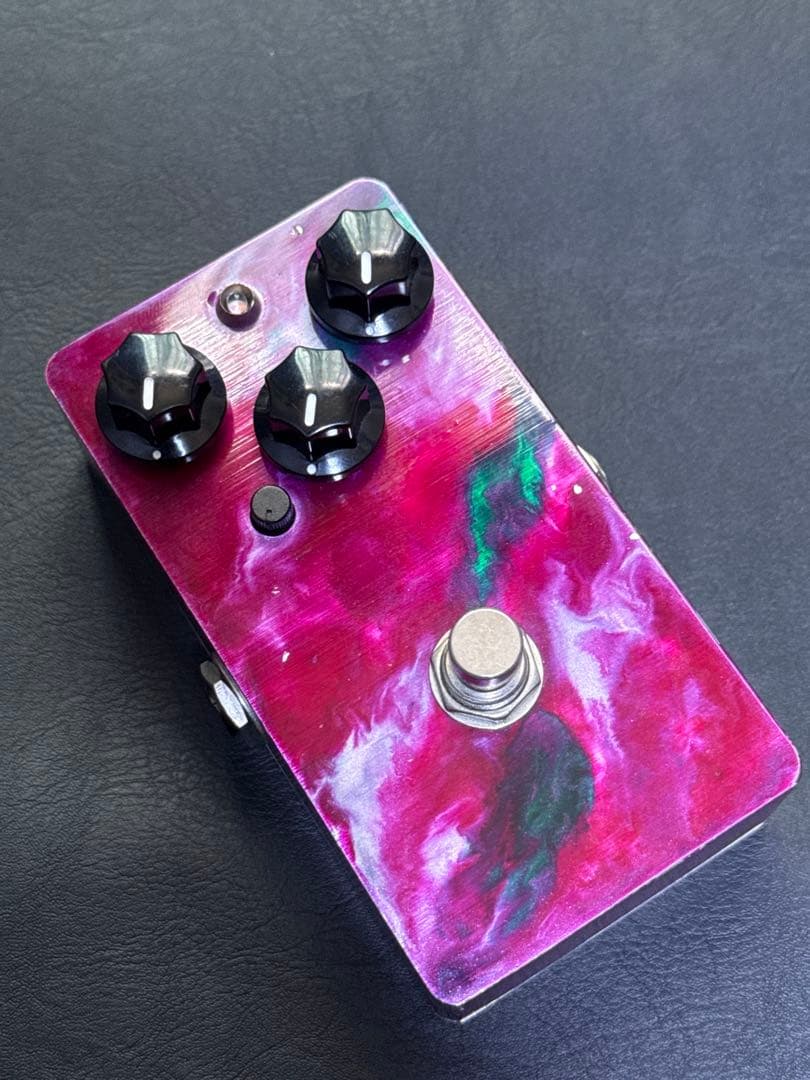 leqtique 9/9　ディストーションペダル　USED