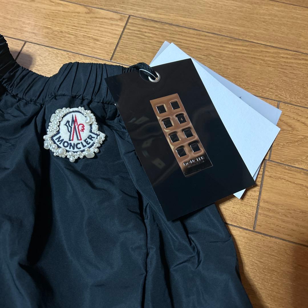 MONCLER 黒 フレアスカート 未使用タグ付き