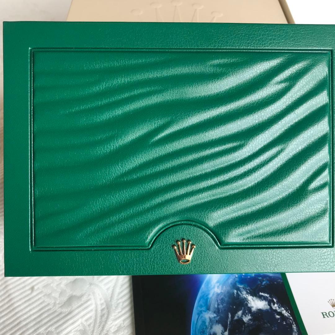 美品ROLEX 時計ケース緑色レザーケース　ショッパーカタログ