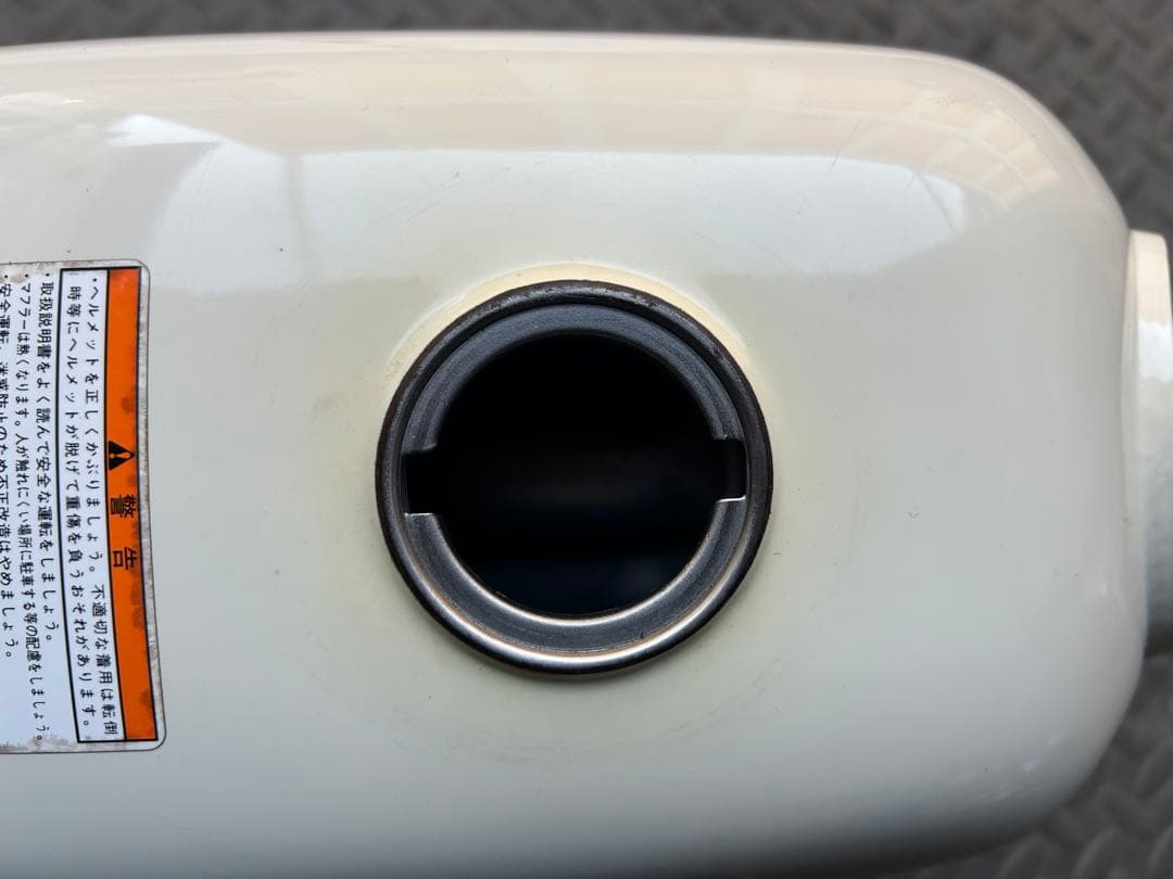 エイプ100　純正　ガソリンタンク　HC07　キャブ車