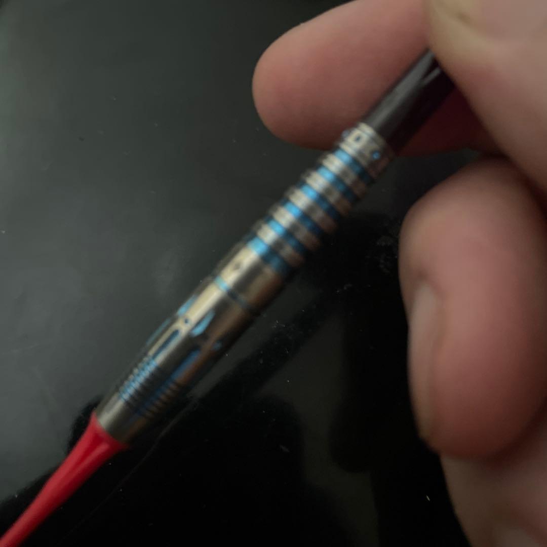 ななちゃらモデル　ダーツとキーホルダーセット