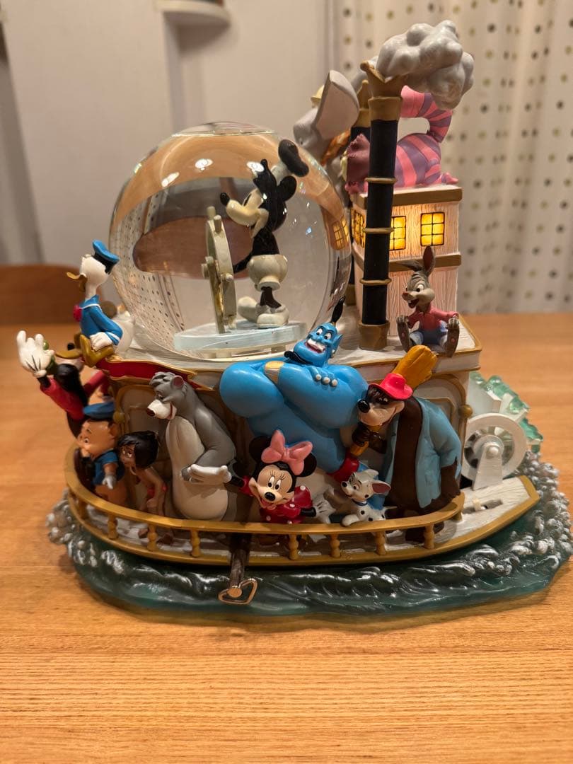 ディズニー　ミッキーマウス スノードーム 船型　オルゴール　Disney