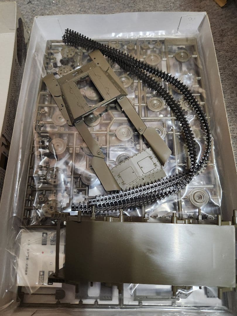 日本陸軍 1/35 戦車、車両、大砲プラモデル 5個セット