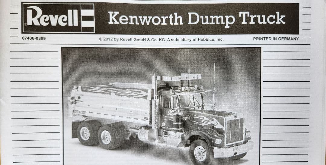 ドイツ Revell Kenworth Dump Truck
