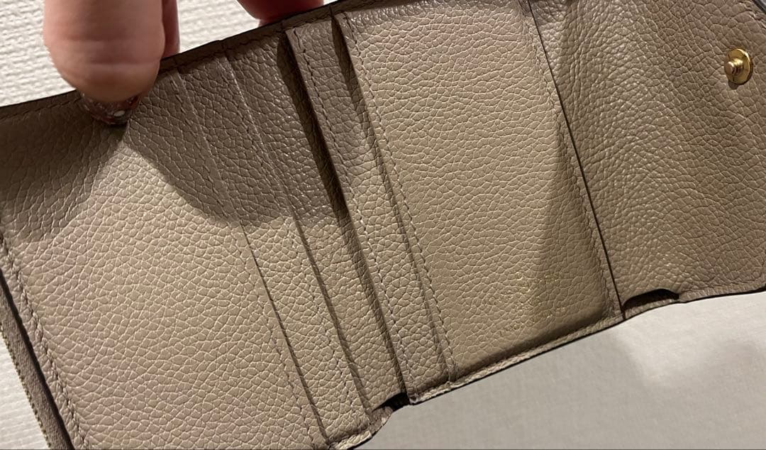 LOUIS VUITTON　財布