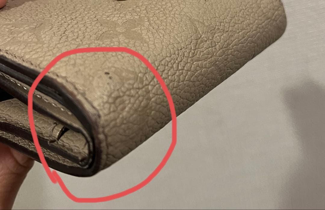 LOUIS VUITTON　財布