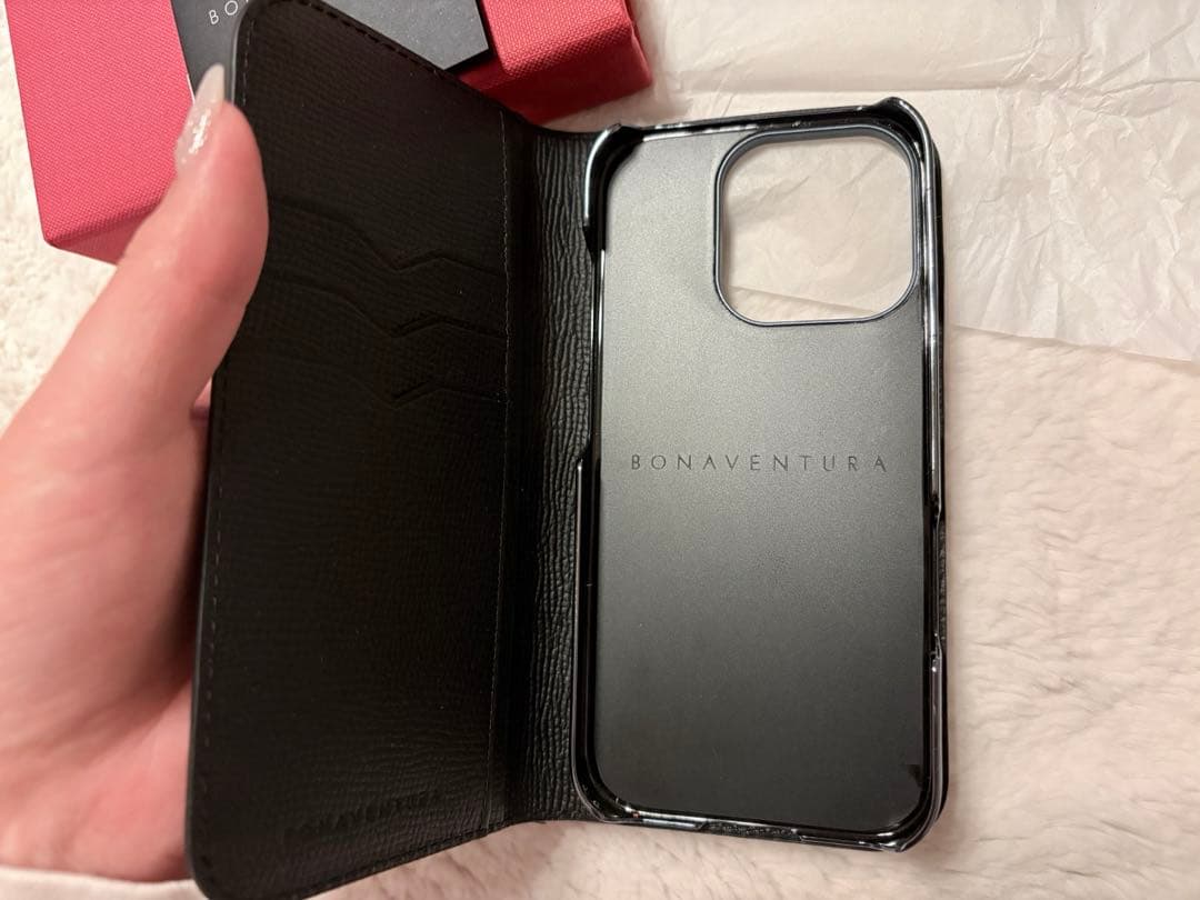 【新品未使用】BONAVENTURA iPhone16pro 手帳型ケース 黒