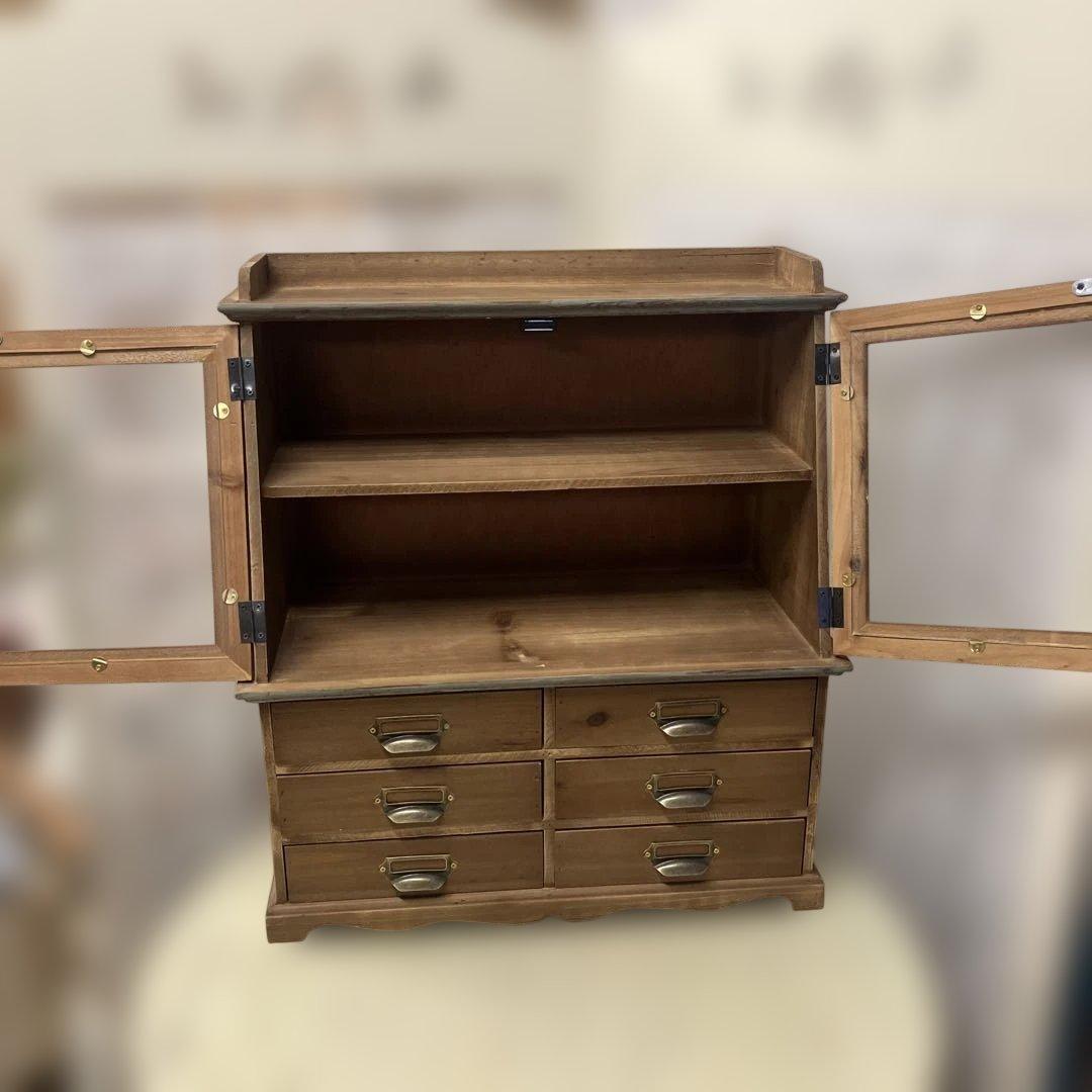 マニー グランシュマン 木製アンティーク風キャビネット ガラス2枚扉 引き出し6