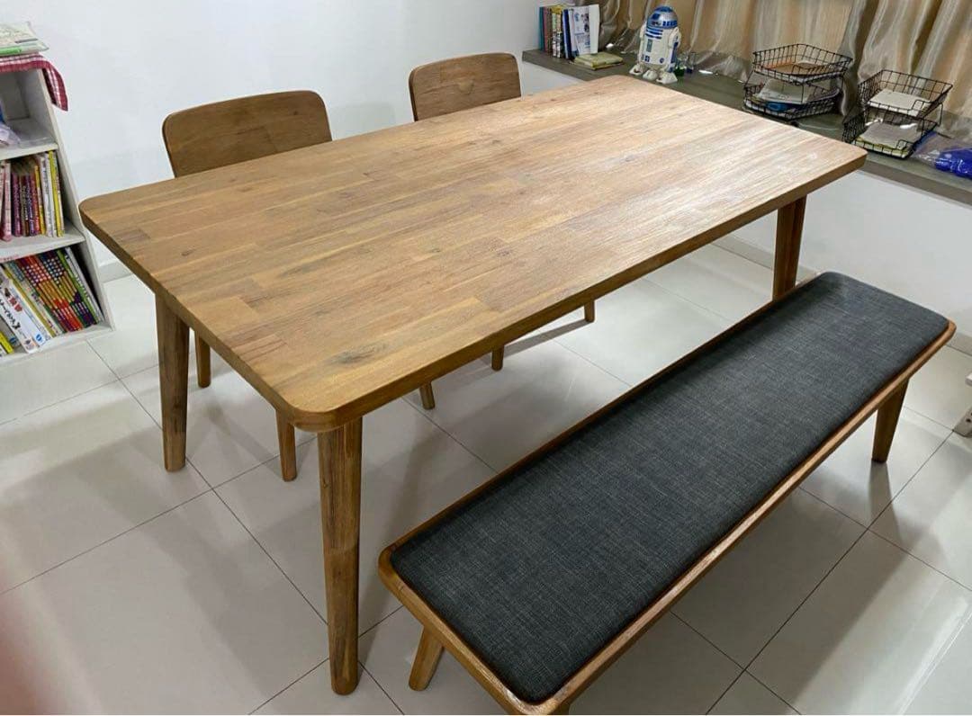 ゆー　テーブル