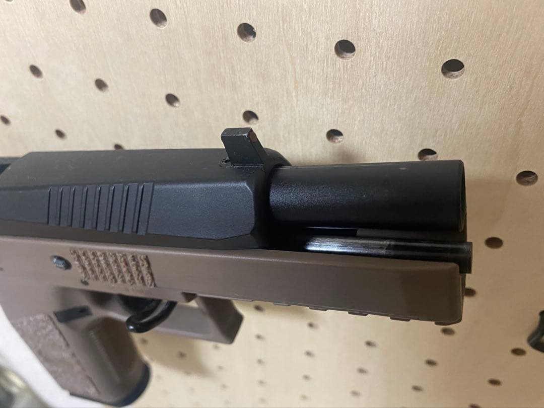 Carbon8(カーボネイト) CZ P09 CO2 TANカラー