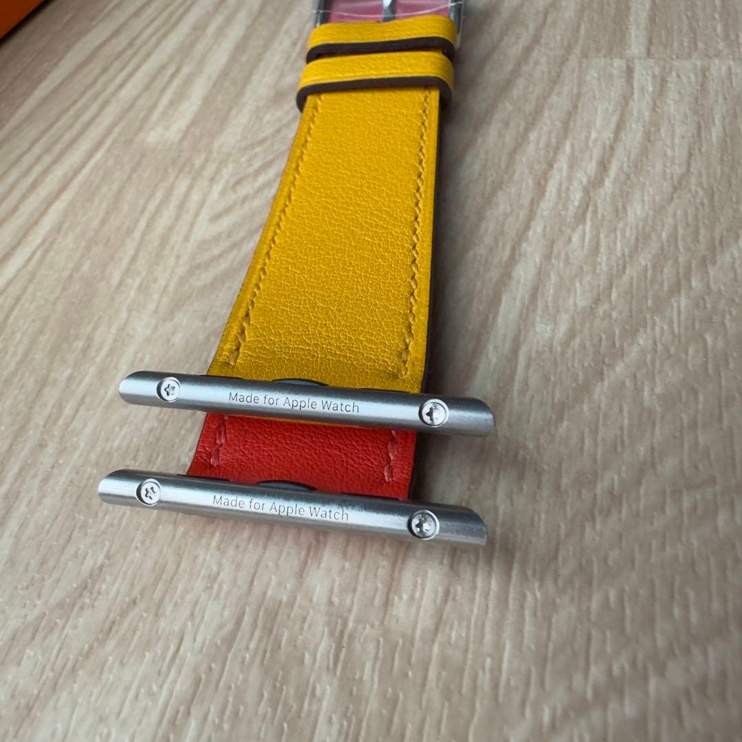 2029 Apple Watch エルメス　イエロー/ローズ　ドゥブルトゥール