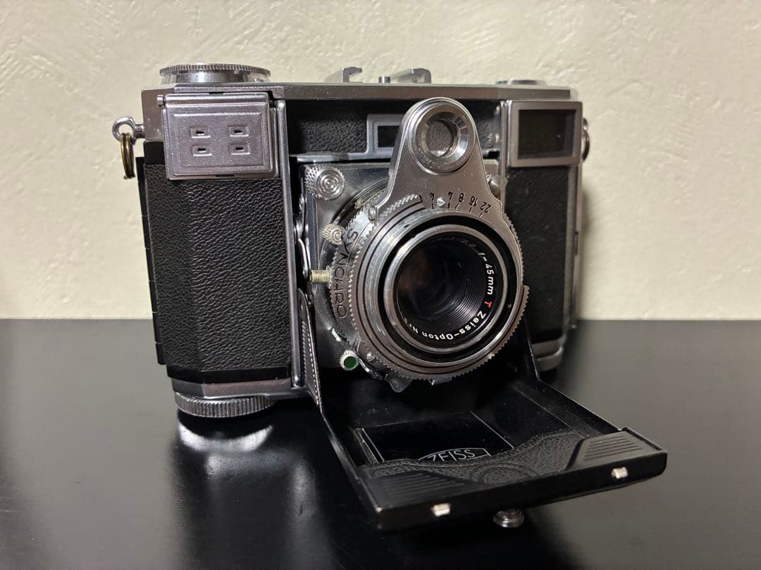 Carl Zeissコンテッサ35(CONTESSA35)テッサー45/2.8