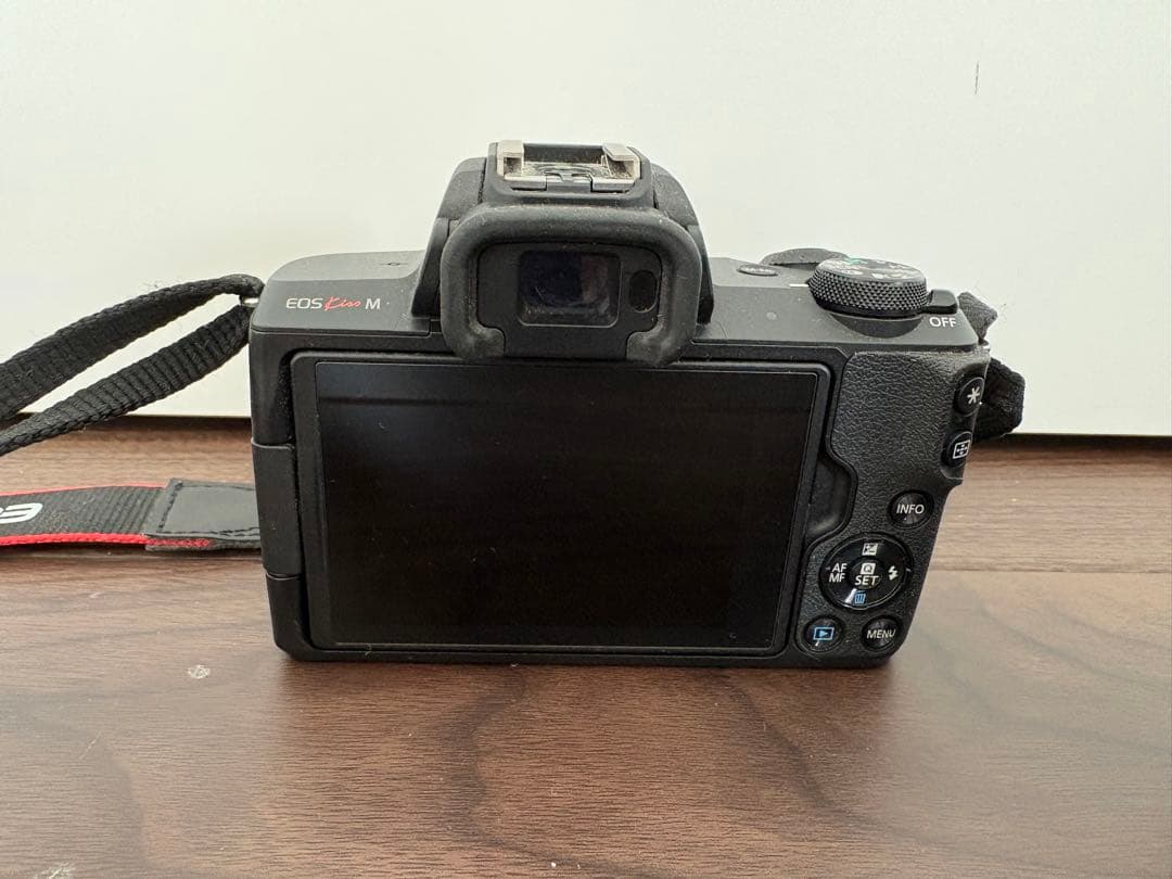 デジタルカメラ Canon EOS kiss m