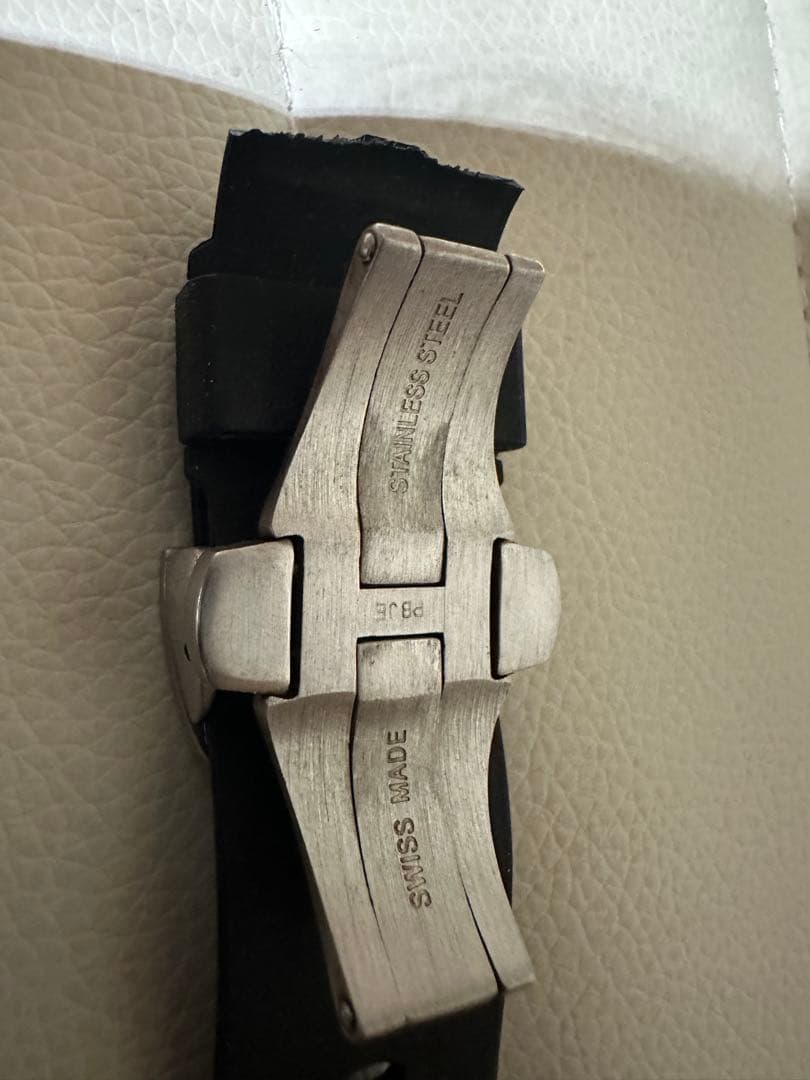 Ferrari ロゴ腕時計　ジャンク