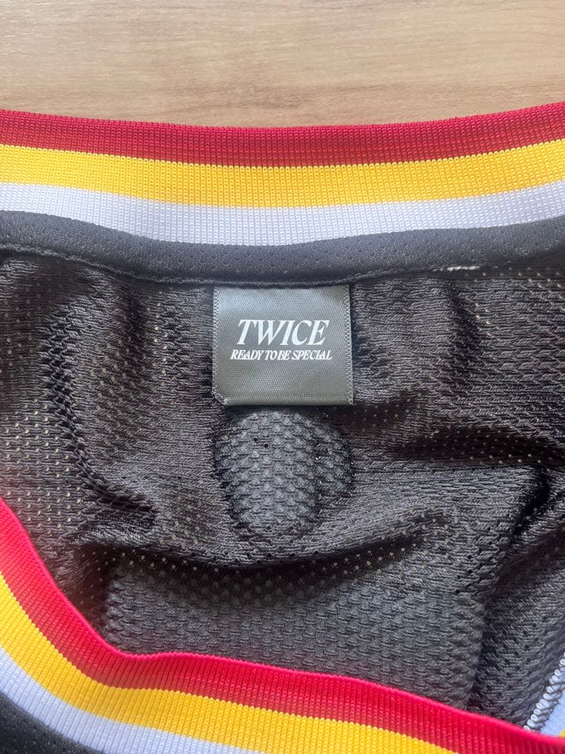 【美品】TWICE ユニフォーム サナ
