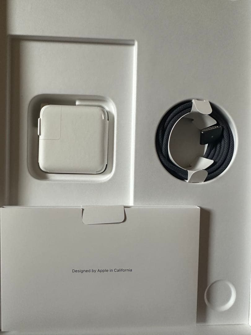 MacBookAir13インチM3/SSD256GB/メモリ8GB