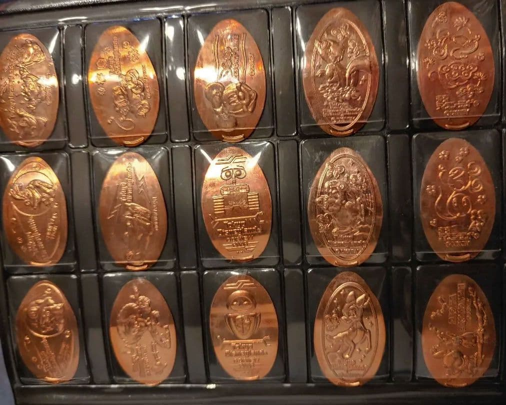 【最終値】【激レア】【閲覧数563】東京ディズニーリゾートメダル 2009コンプ