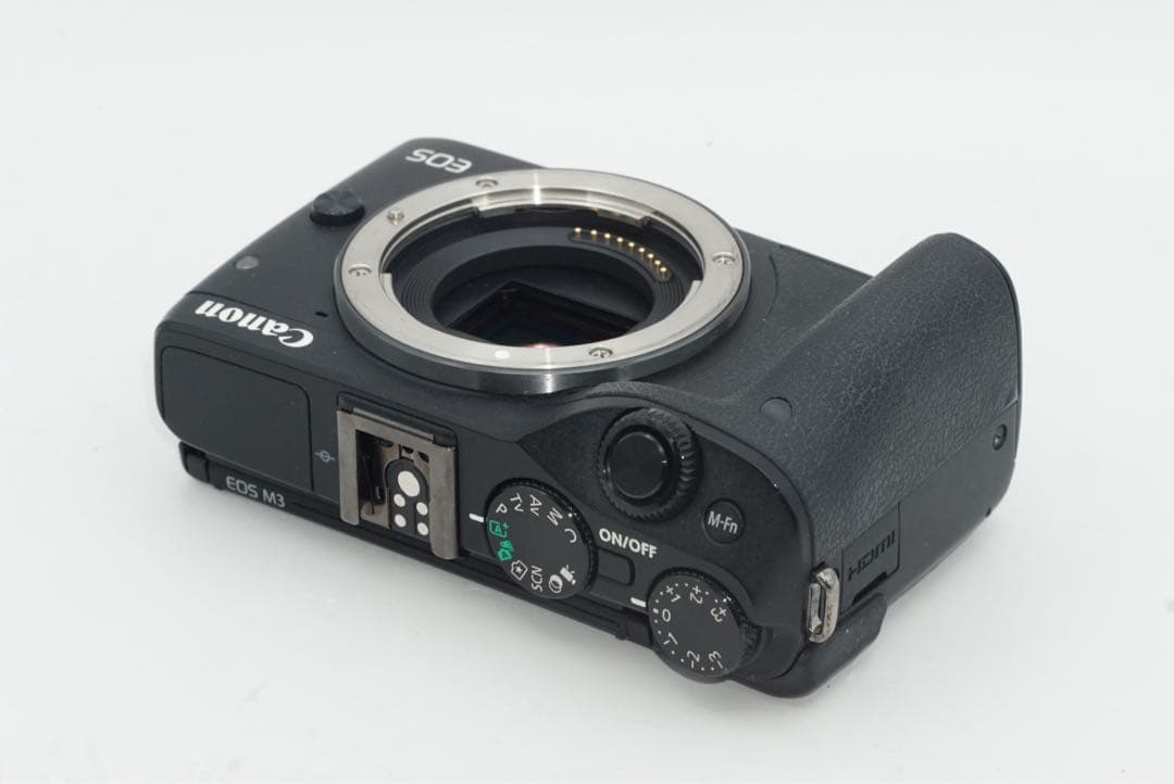 デジタルカメラ canon EOS M3