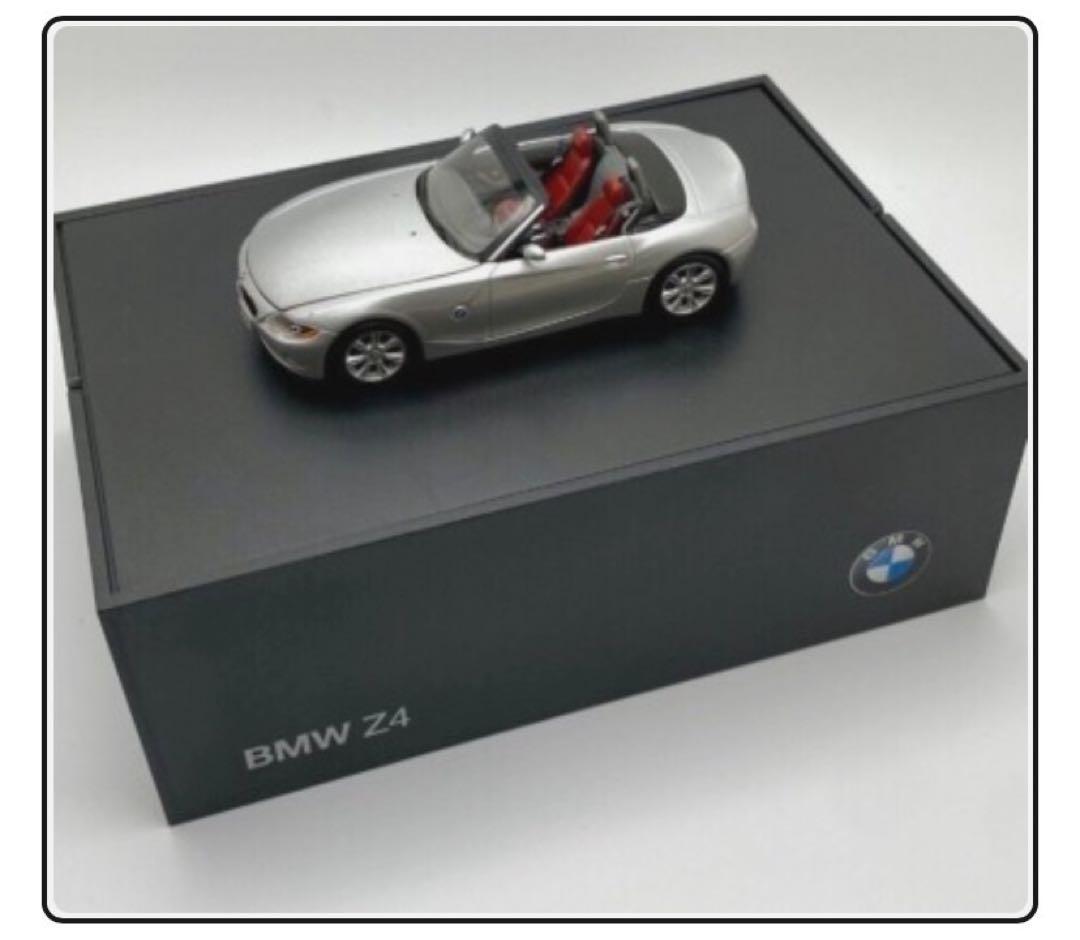 公式｛ BMW Z4 ｝コレクターズモデルミニチュアカー 1/43 ＊未開封