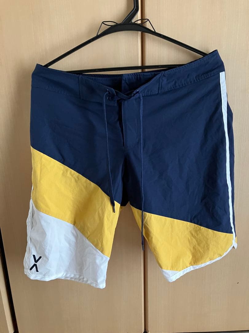 VEATM 水着 Mサイズ ネイビー/イエロー/ホワイト