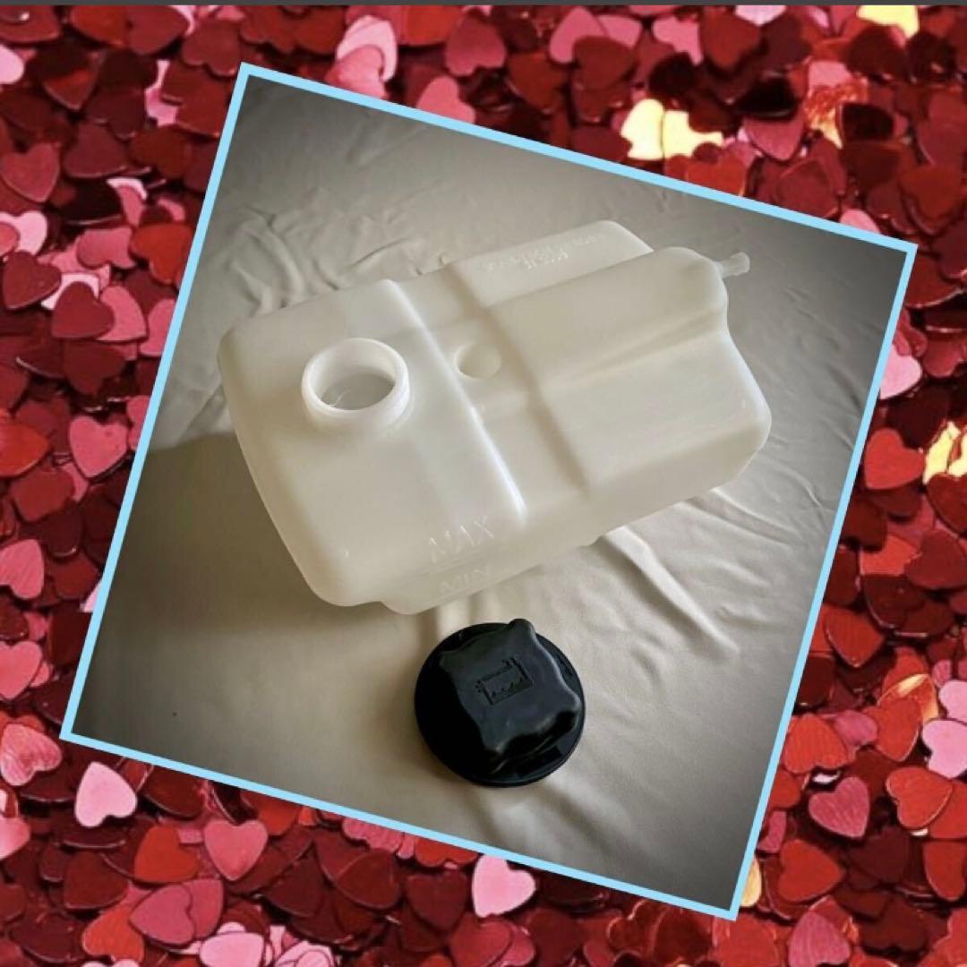 c*e様 ボルボ240 社外品 新品 リザーバータンク 75kPsキャップ セッ