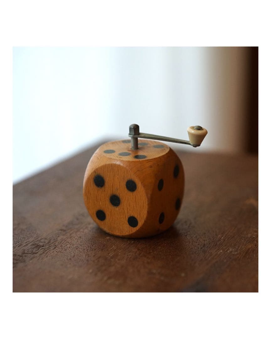 MARLUX社 ペッパーミル 胡椒挽き 木製 サイコロ（フランス）