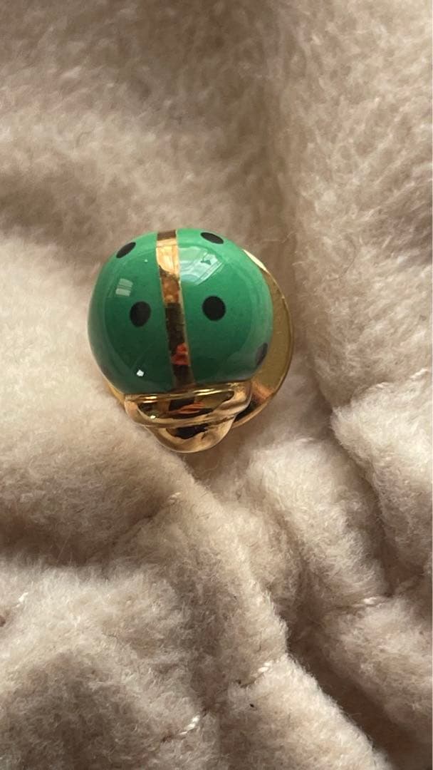 パスクワレブルーニ　K１８・エナメル　ピンブローチ　ネクタイピン　テントウムシ